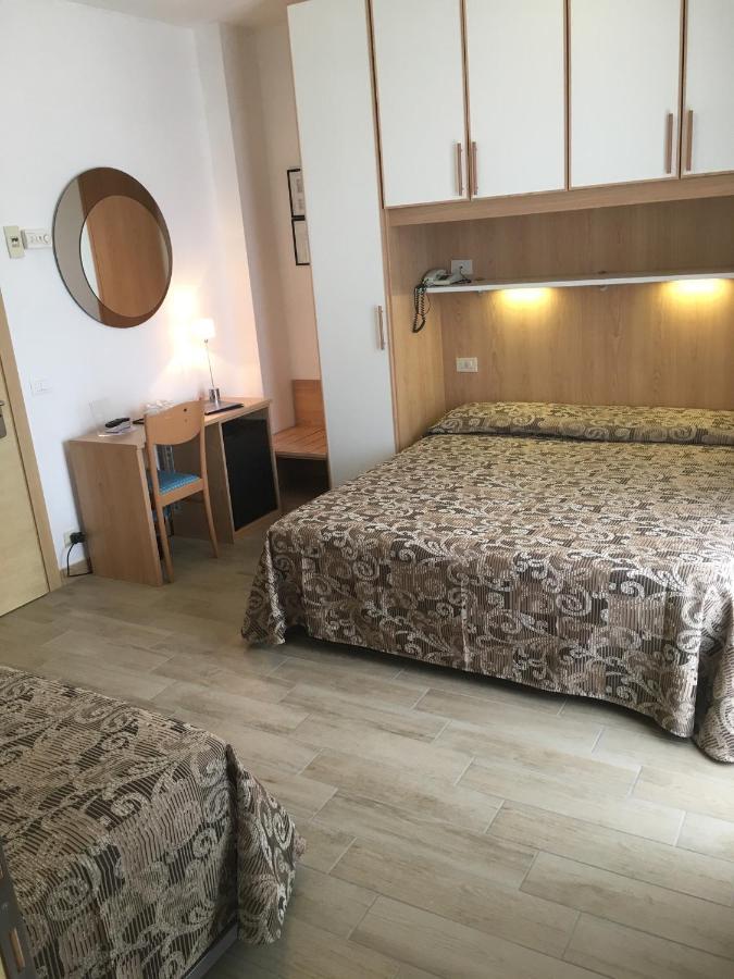 ליגננו סביאדורו Hotel Bellevue מראה חיצוני תמונה