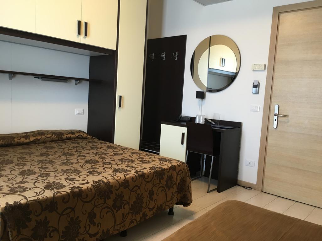 ליגננו סביאדורו Hotel Bellevue מראה חיצוני תמונה
