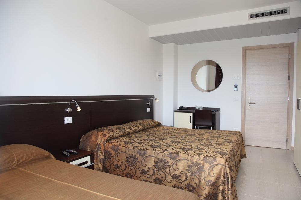 ליגננו סביאדורו Hotel Bellevue חדר תמונה